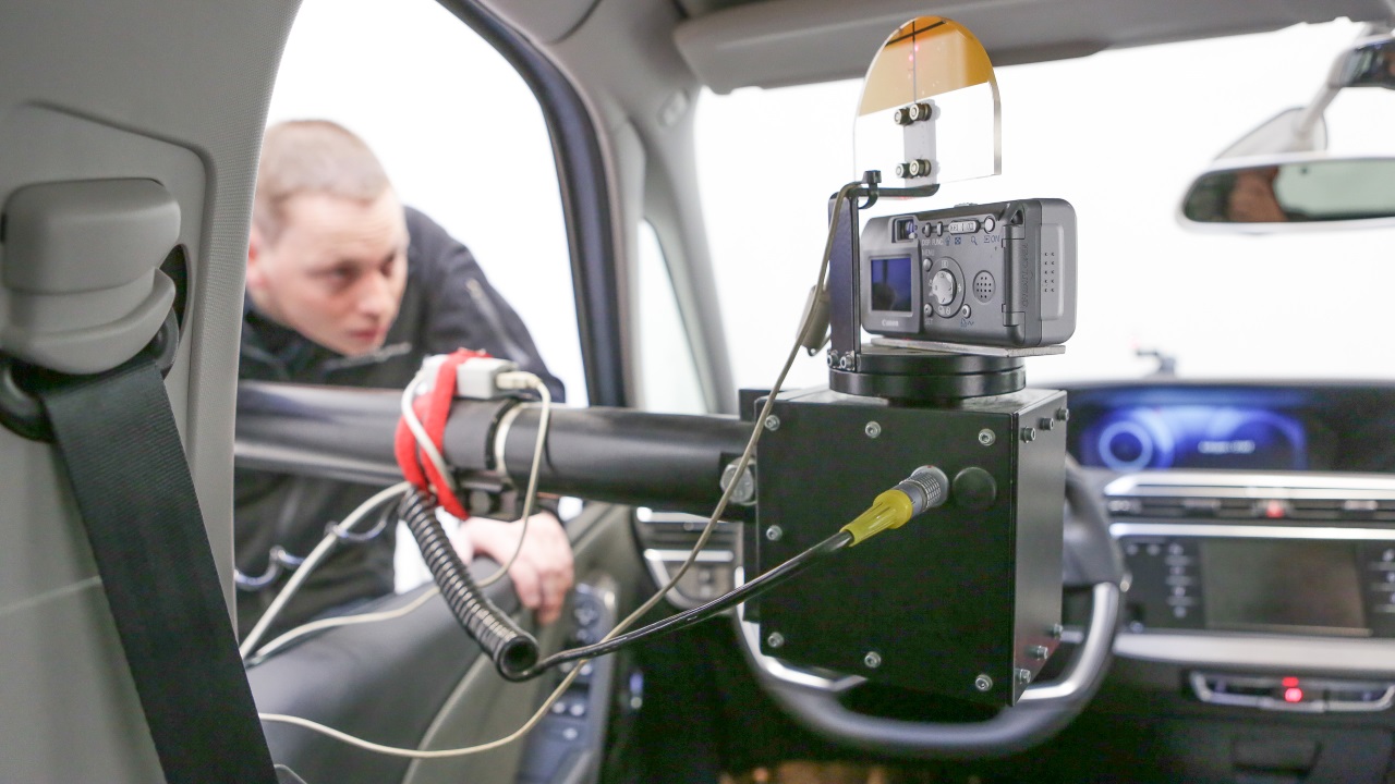 Een blik achter de schermen van onze autotests